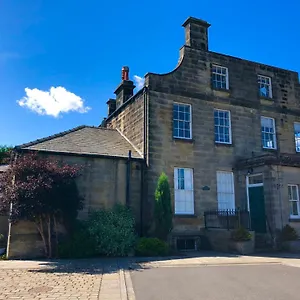 Carr View Hall Apt3 Grade Ii Listed Apartment